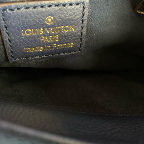 Vintage Louis Vuitton Bag - Picture 7 of 9